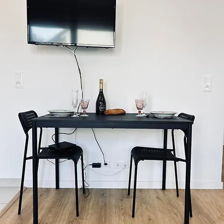 Bleuets Cosy Neuf Terrasse Proche Centre Apartment Reims