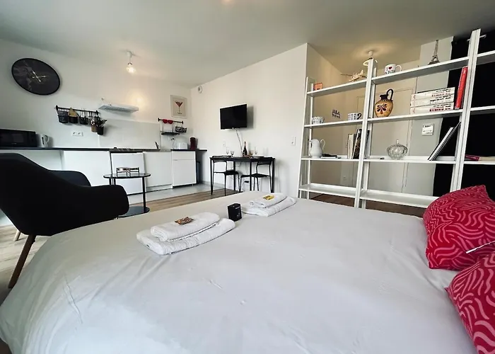 Bleuets Cosy Neuf Terrasse Proche Centre 兰斯