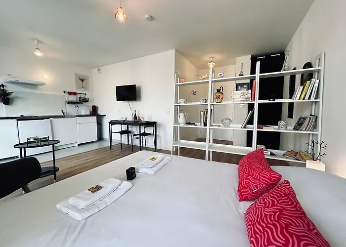 Bleuets Cosy Neuf Terrasse Proche Centre 兰斯